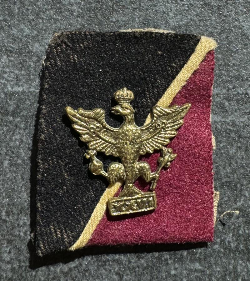 WW2 26th Hussars Cap Badge On Pagri Flash