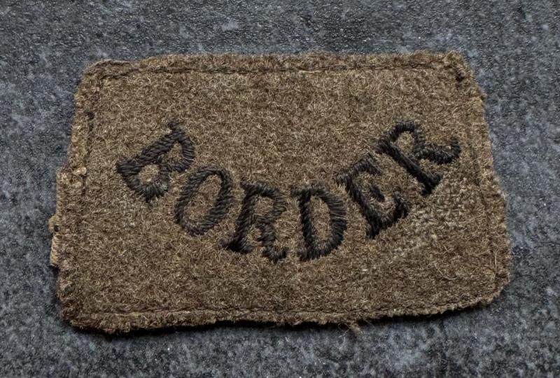 WW2 Border Regiment Slip On Shoulder Title