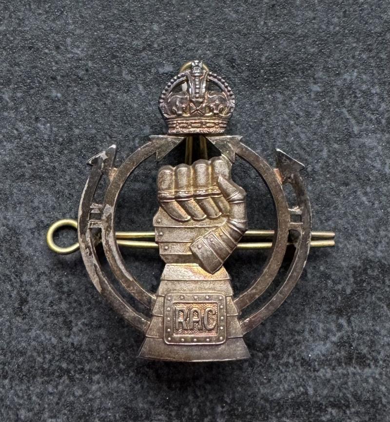 WW2 Royal Armoured Corps Officers Silver Cap Badge