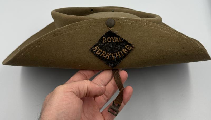 WW2 Royal Berkshire Regiment Slouch Hat