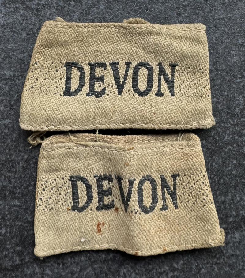 WW2 Devon Khaki Drill Slip On Shoulder titles